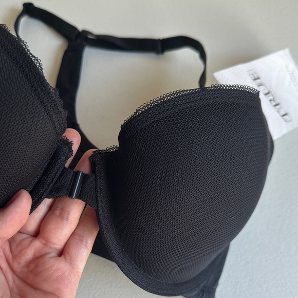 True & Co Black T-Shirt Bra with Molded Cups - Picture 2 of 3